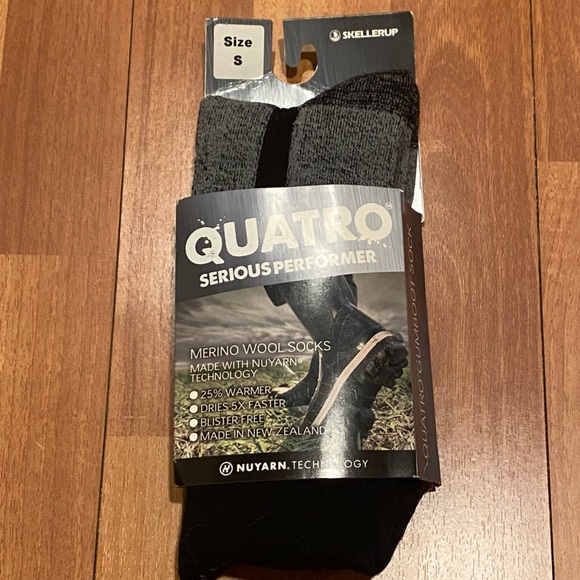 Quatro wool socks… size:S… color:black - Picture 4 of 5